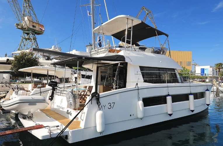 枫丹白露（Fountaine Pajot）MY37飞桥游艇