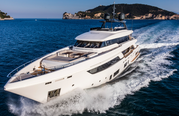 定制法拉帝（CustomLine）Navetta37Project游艇