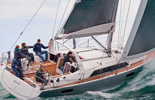 博纳多（Beneteau）遨享仕41.1帆船游艇价格在280-320万元之间