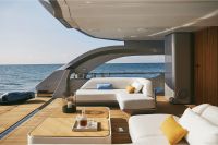 Azimut Grande TRIDECK-MTU-2400