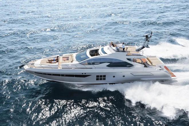 意大利阿兹慕Azimut S8运动超跑游艇