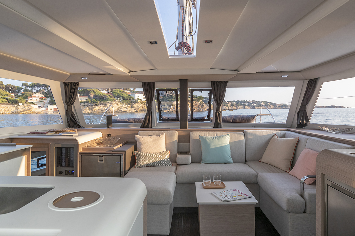 12米的枫丹白露（Fountaine Pajot）Isla40双体帆船沙龙