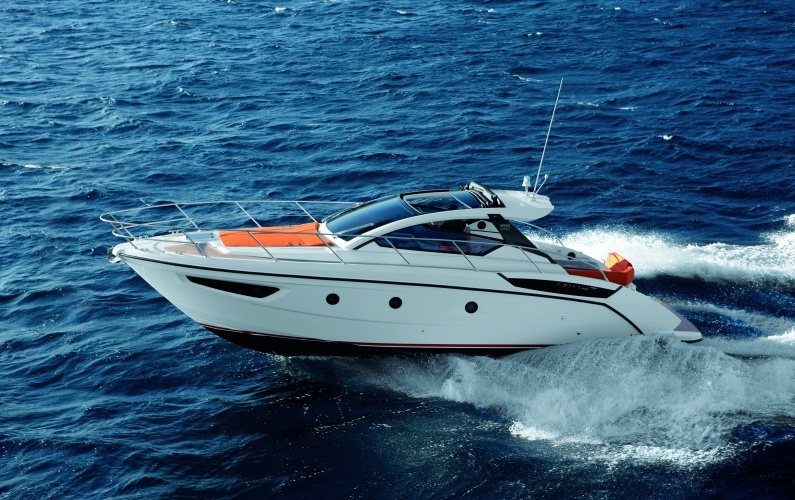 阿兹慕（Azimut）Atlantis38游艇