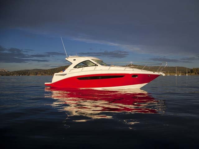 11米希瑞（SeaRay）355Sundancer运动游艇价格300万元