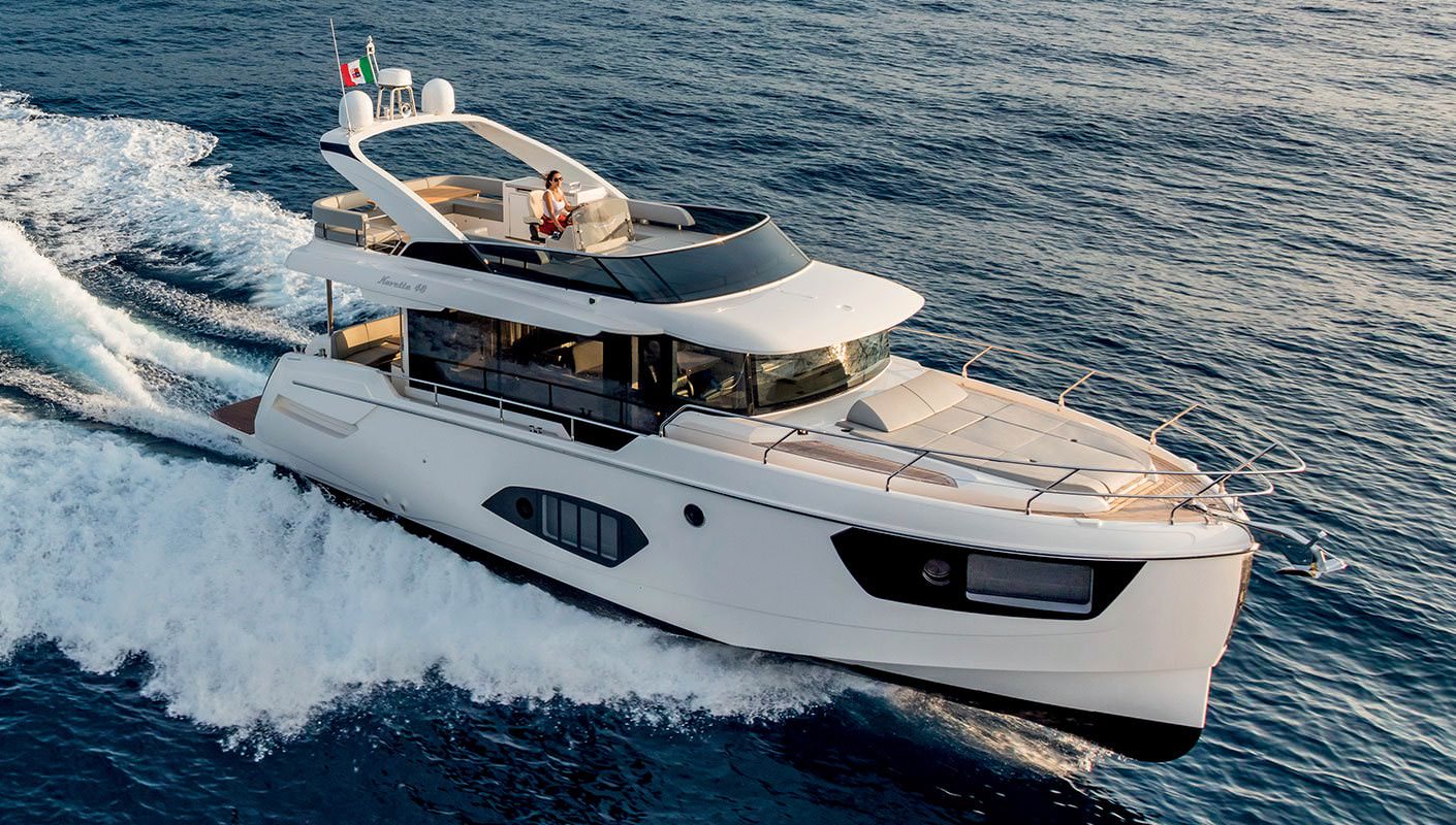 雅舶仕（Absolute）Navetta48飞桥游艇