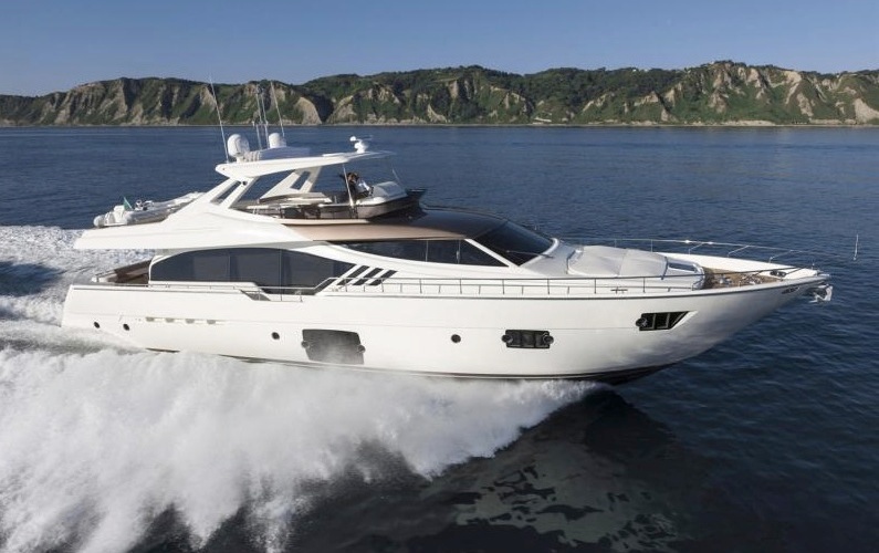 法拉帝（Ferretti）870大型飞桥游艇