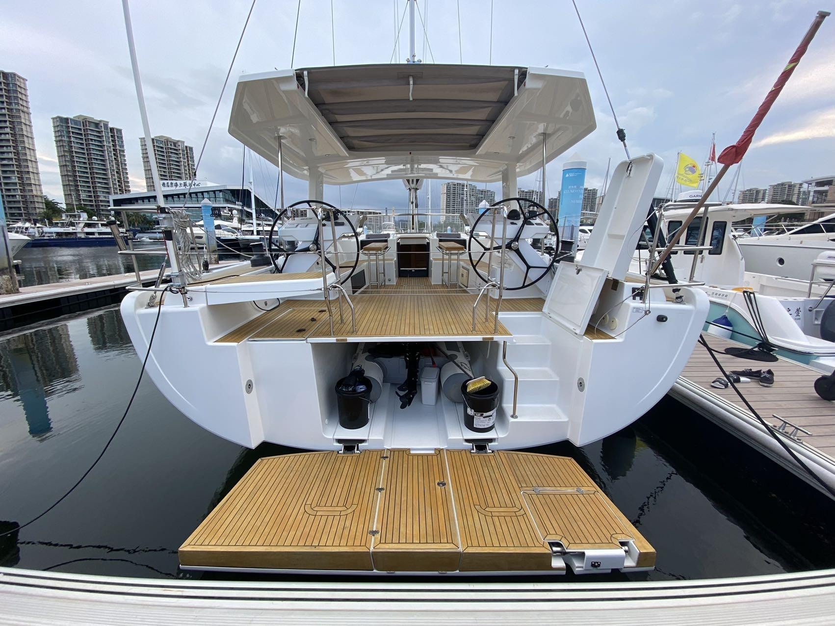 汉斯 Hanse 588 帆船