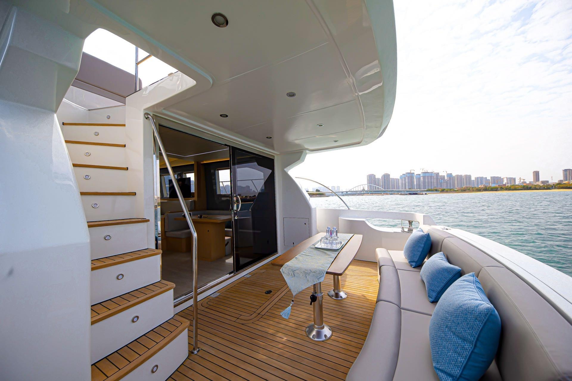 慕恩 MoonOcean 52 Flybridge