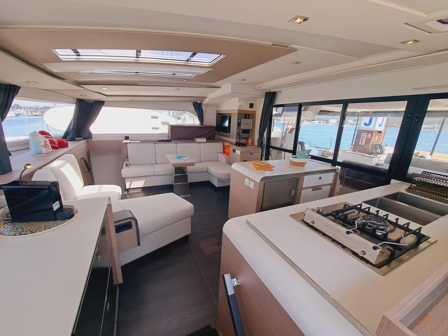 枫丹白露（Fountaine Pajot）Aura 51双体帆船沙龙