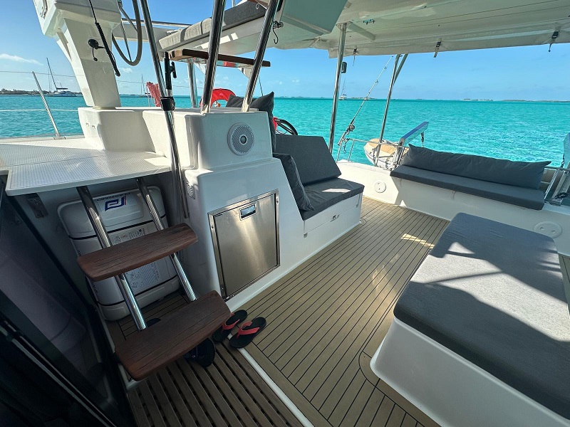 枫丹白露（Fountaine Pajot）Helia44双体帆船