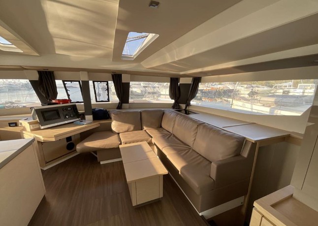 枫丹白露（Fountaine Pajot）Saba50双体帆船沙龙