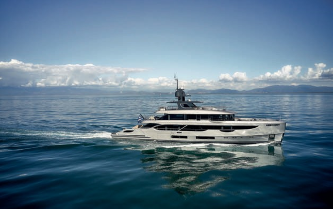 Benetti Oasis 40M