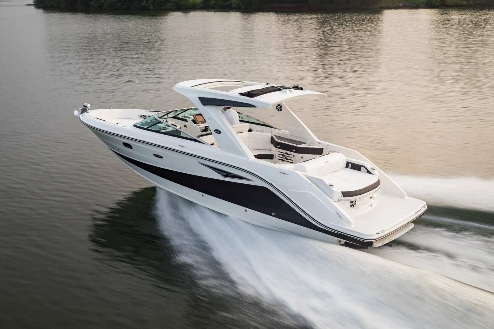 希瑞（SeaRay）SLX310运动快艇