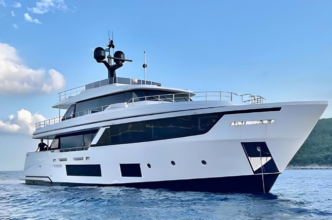 定制法拉帝（CustomLine）Navetta30二手游艇