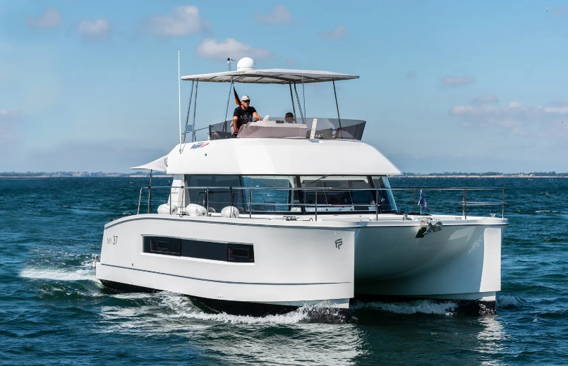 枫丹白露（Fountaine Pajot）MY37