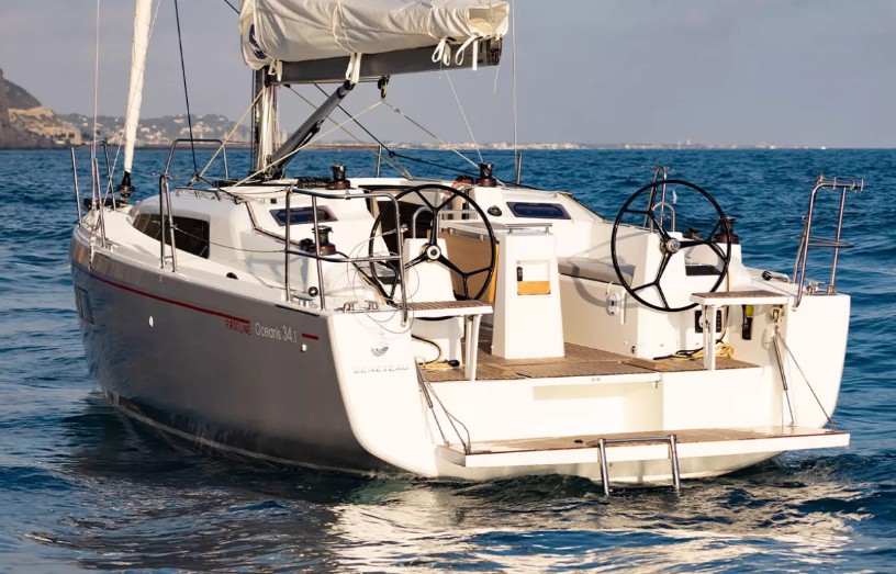 博纳多（Beneteau）Oceanis 34.1小型巡航帆船