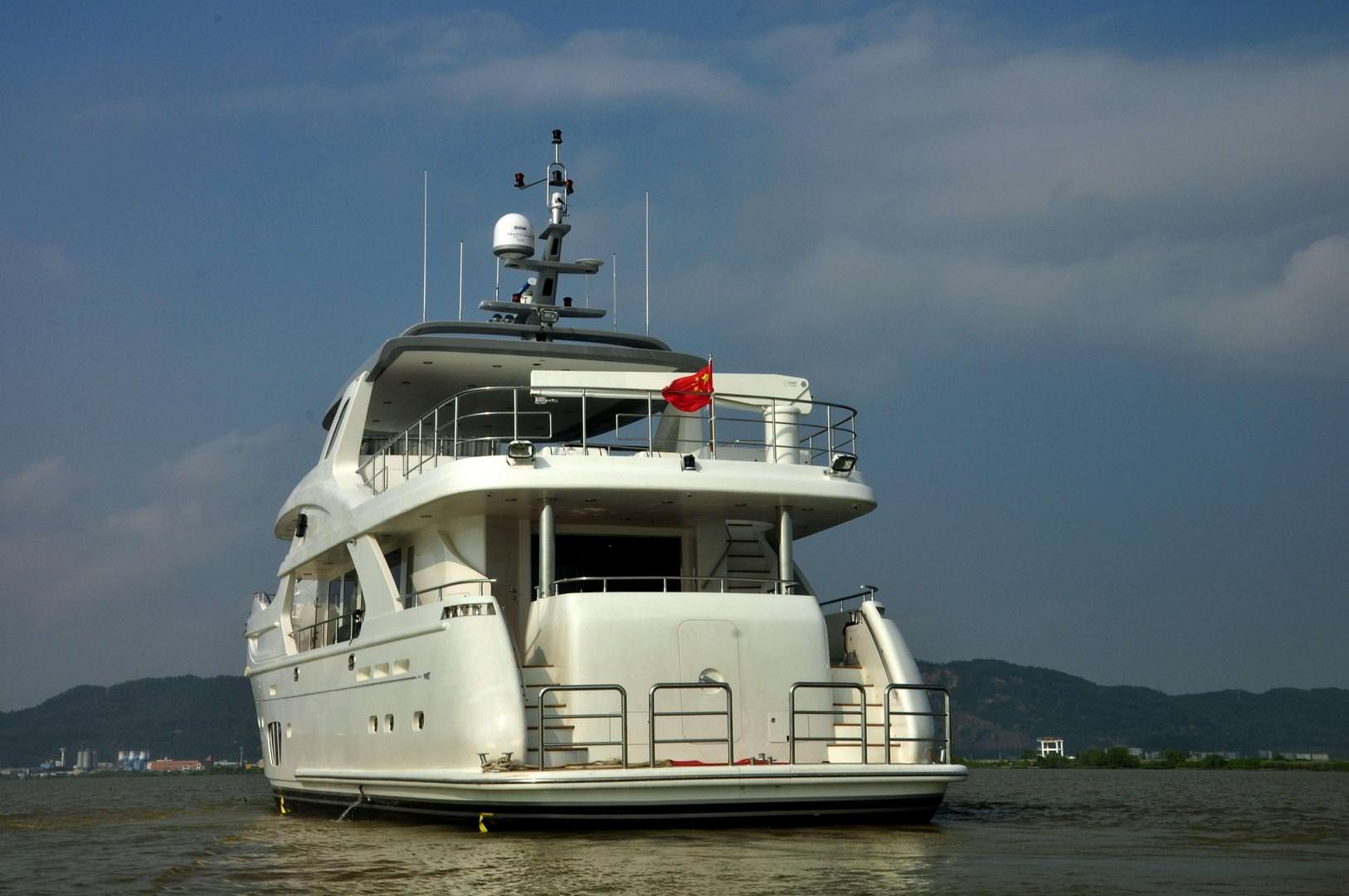 月亮女神 Selene 92 Ocean Explorer