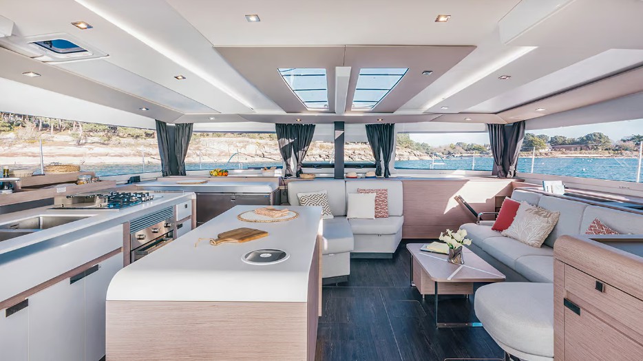 枫丹白露（Fountaine Pajot）Aura 51双体帆船豪华厨房、沙龙