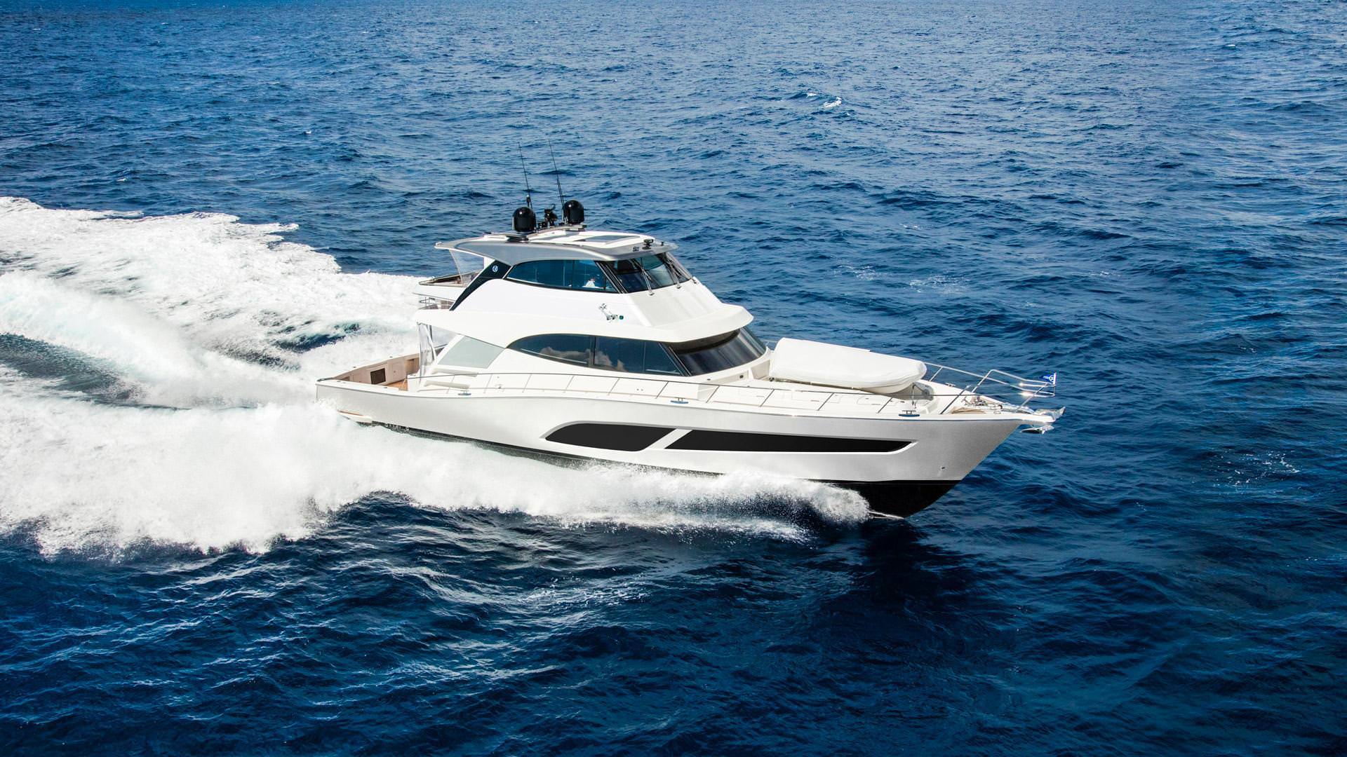 里维埃拉 72 SPORTS MOTOR YACHT