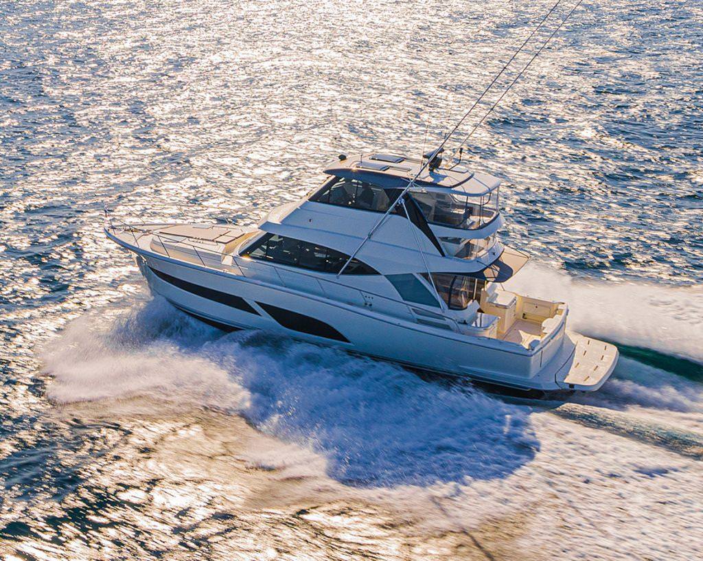 里维埃拉 50 SPORTS MOTOR YACHT